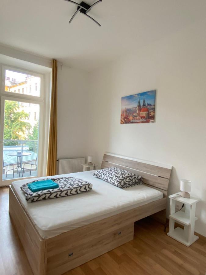 Designed Apartment Next To Vaclav Square With Terrace And Private Garage Prague Luaran gambar